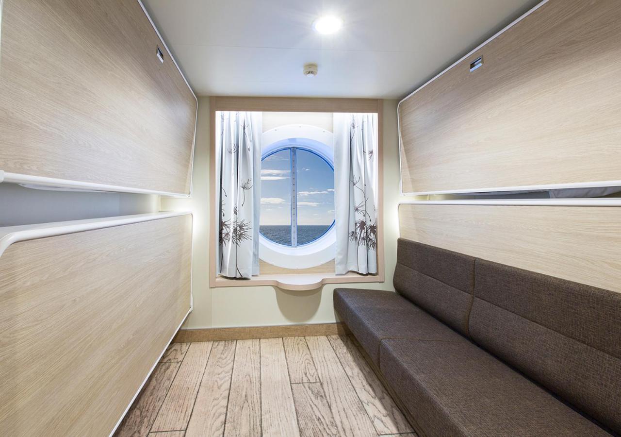 Viking Line Ferry Viking Grace - One-Way Journey From Turku To Stockholm Hotel Bagian luar foto