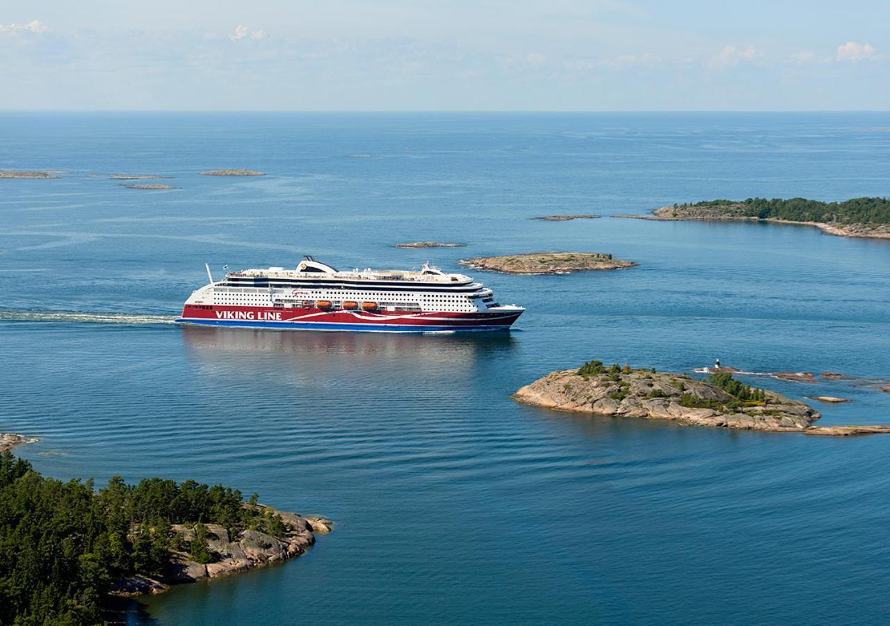 Viking Line Ferry Viking Grace - One-Way Journey From Turku To Stockholm Hotel Bagian luar foto