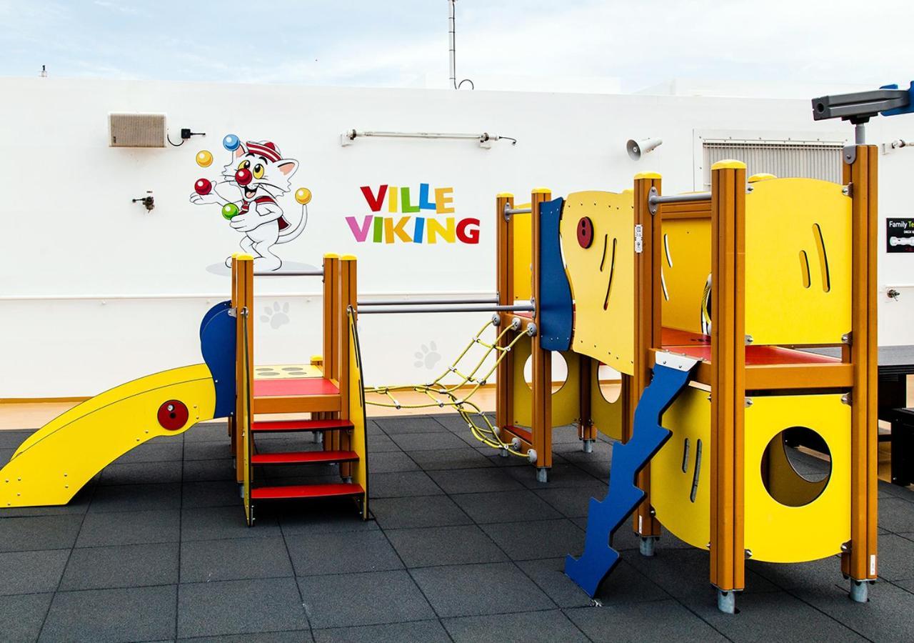 Viking Line Ferry Viking Grace - One-Way Journey From Turku To Stockholm Hotel Bagian luar foto