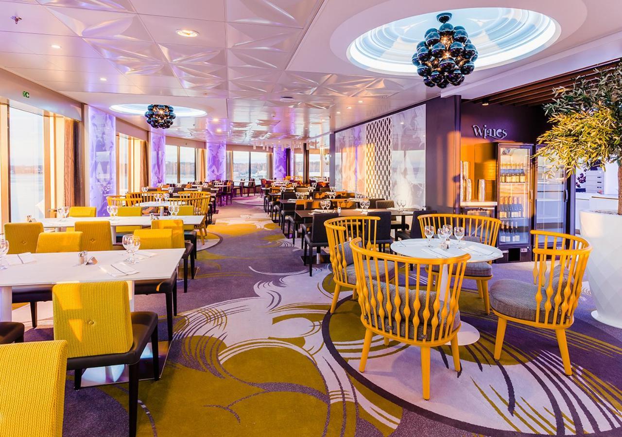Viking Line Ferry Viking Grace - One-Way Journey From Turku To Stockholm Hotel Bagian luar foto